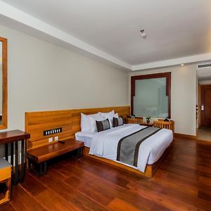 Premier King Room